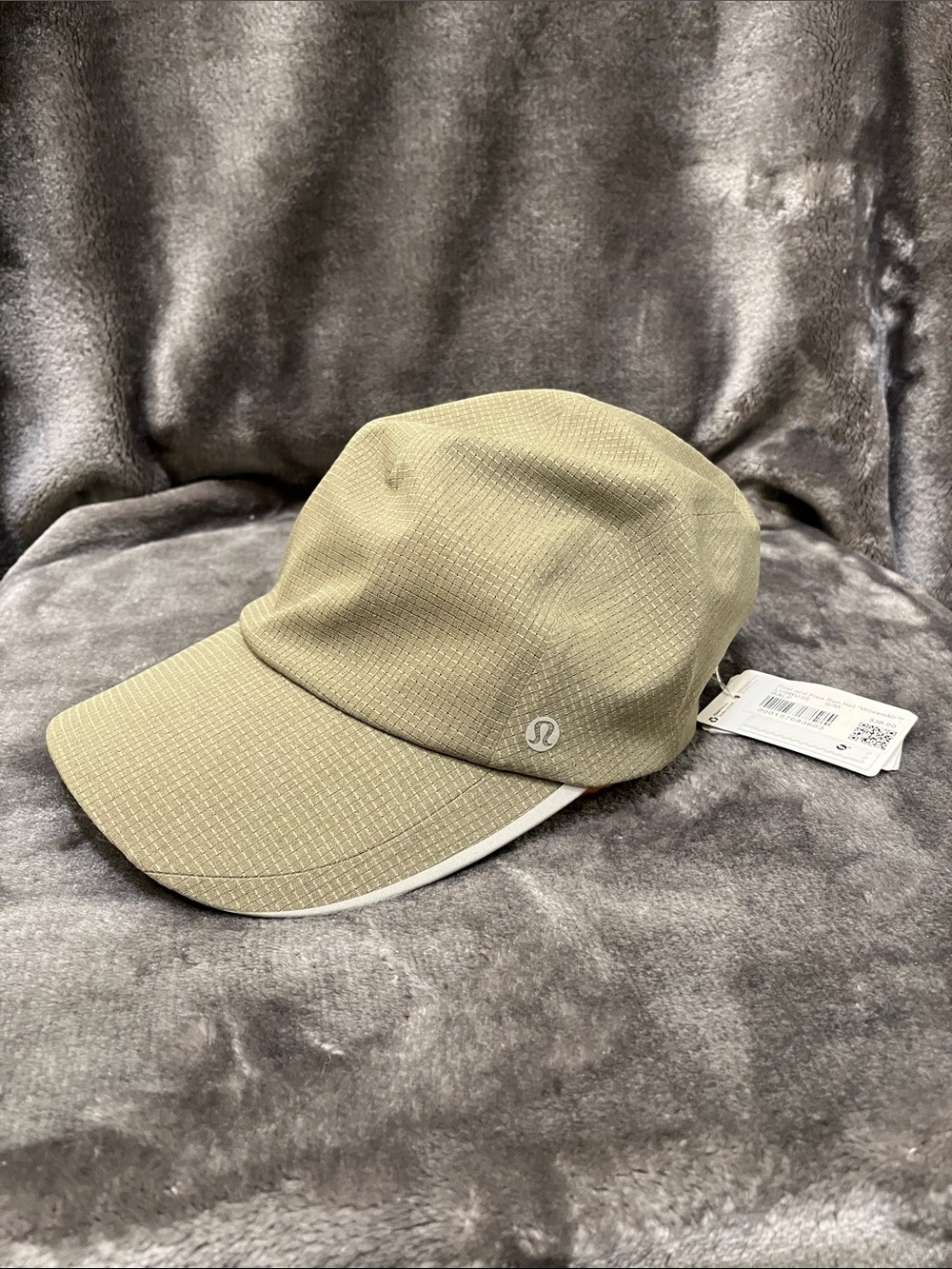 🆕 Lululemon Fast and Free Run Hat *WovenAir in Bay Leaf, size S/M